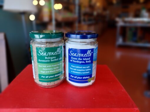 Herbal Salt (L) & Sea Salt (R)