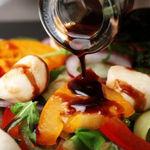 balsamic-vinegar-sizzled-in-salad-bowl